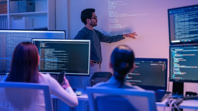 Navigating the Future: Human Oversight in AI-Driven Development(图1) Navigating the Future: Human Oversight in AI-Driven Development